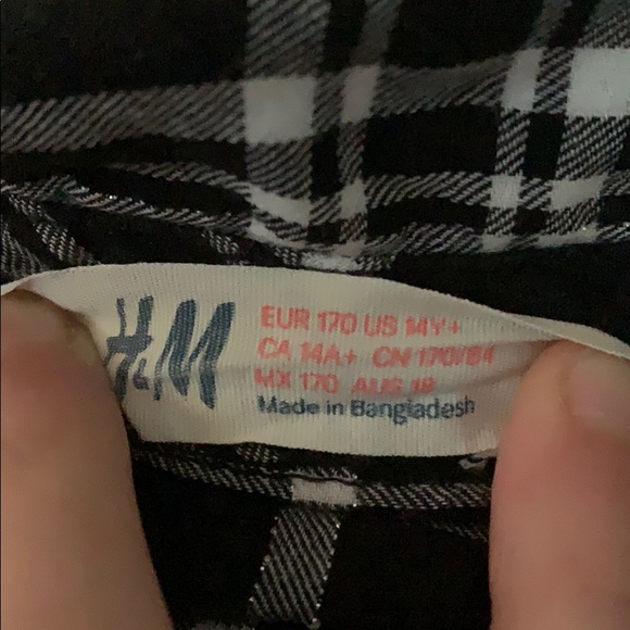 H&M Blouse - Picture 2 of 2